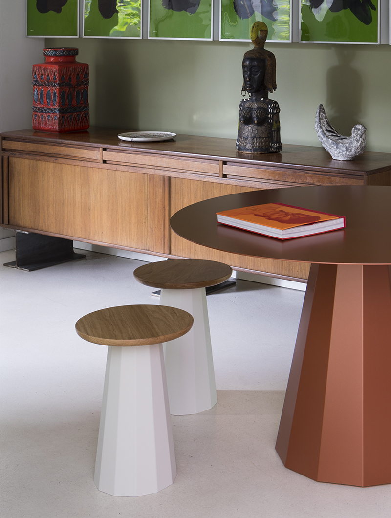 Tabouret Ankara, chêne et acier pour compléter votre table de repas, Constance Guisset